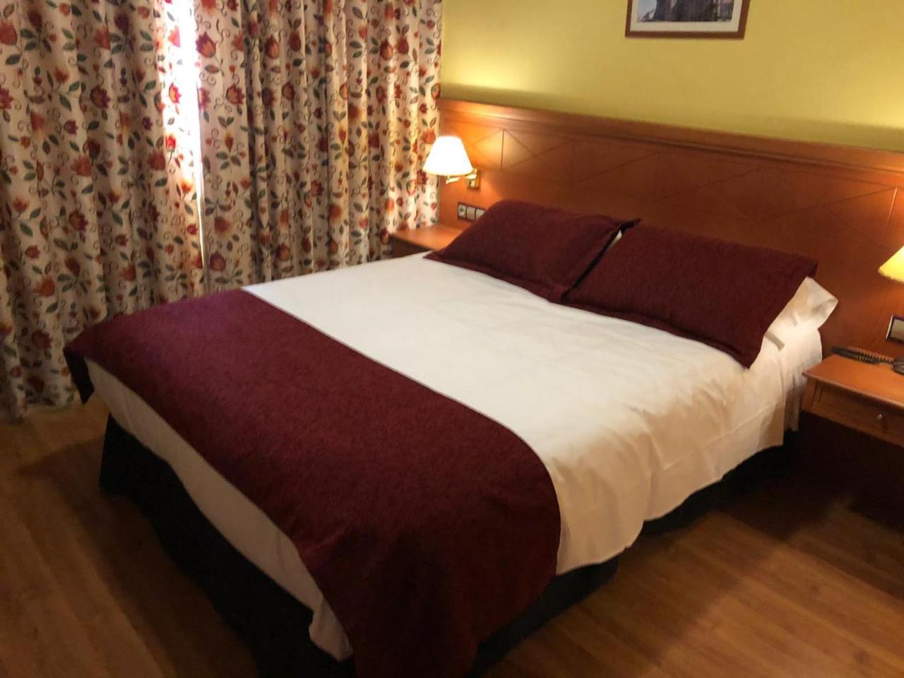 Hotel Camino Real Arcahueja エクステリア 写真