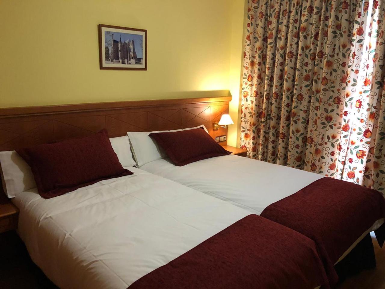 Hotel Camino Real Arcahueja エクステリア 写真
