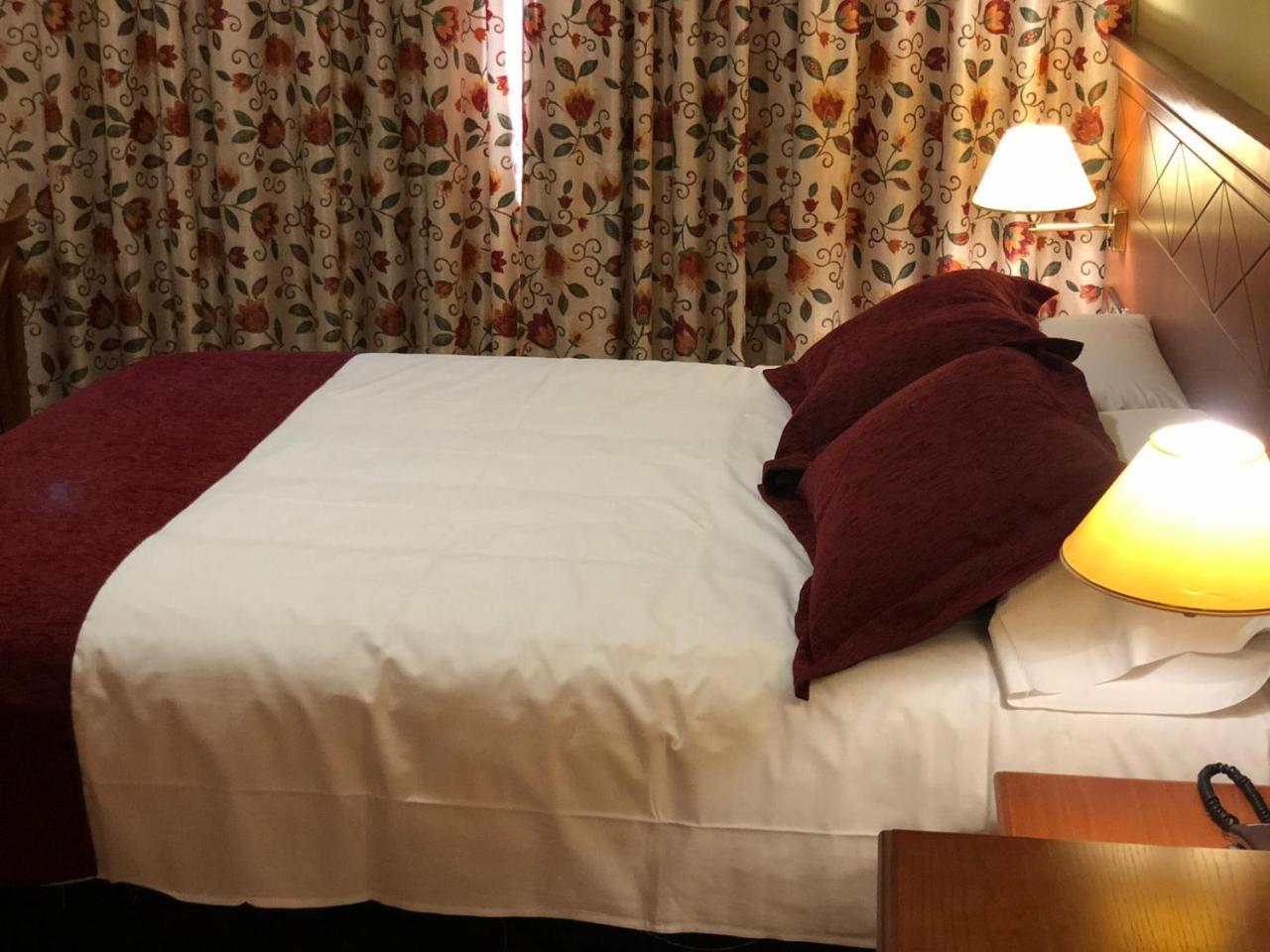 Hotel Camino Real Arcahueja エクステリア 写真