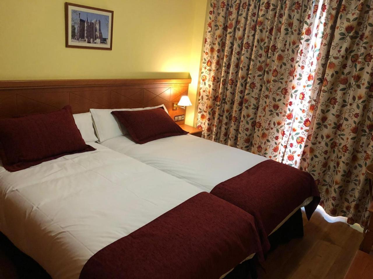 Hotel Camino Real Arcahueja エクステリア 写真