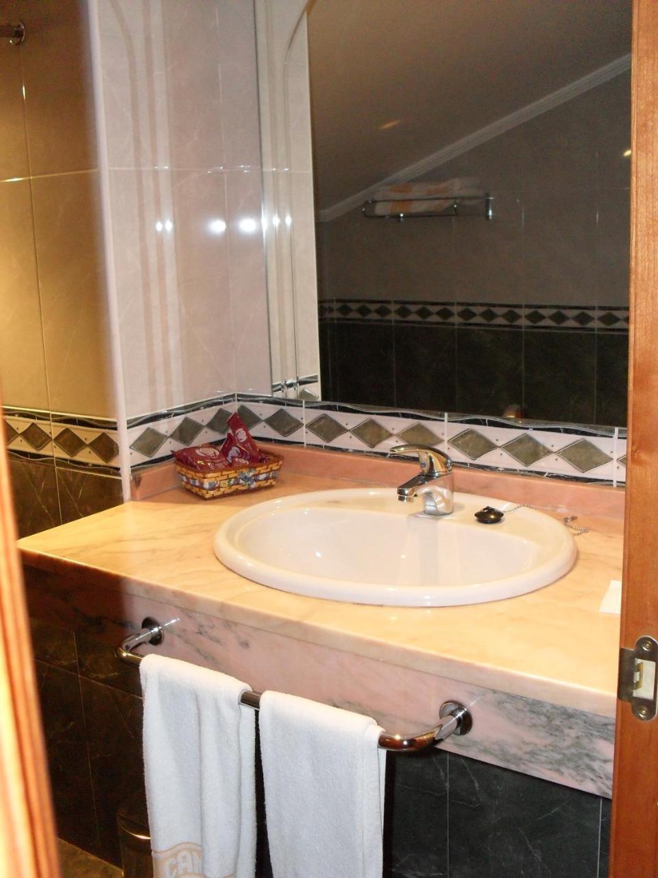 Hotel Camino Real Arcahueja エクステリア 写真